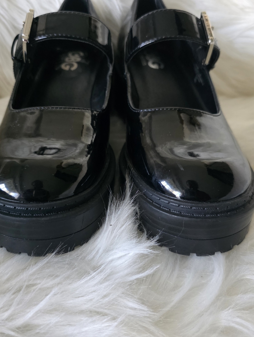 GBG Los Angeles Black Patent Leather Platform Mary Janes size 6 1/2 - Picture 4 of 10